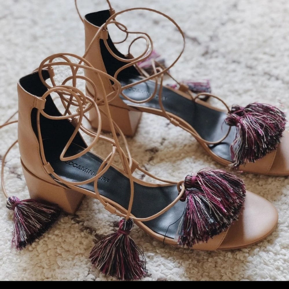 Tassel Heel